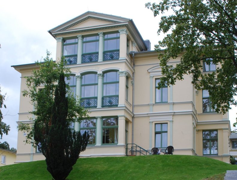 Nach langen Jahren des Verfalls erstrahlt die Villa Charlottes Höh wieder im alten Glanz.