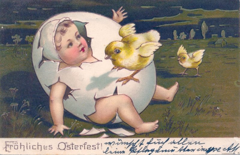 Kind im Osterei